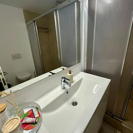 Ivana 2 By Blaxy Apartment *